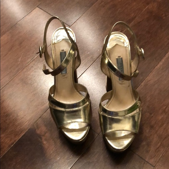 Heels - Picture 2 of 5